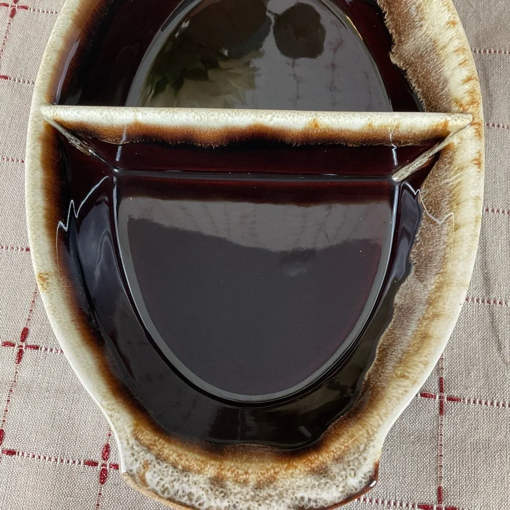 Vintage Pfaltzgraff Gourmet Brown Drip Oval Divided Vegetable Bowl / Dish